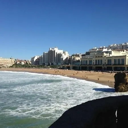 Lazuli1 103 Biarritz