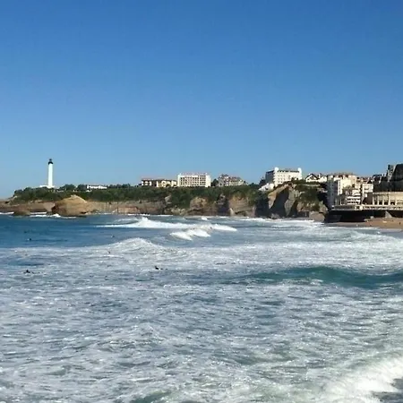 Lazuli1 103 Biarritz