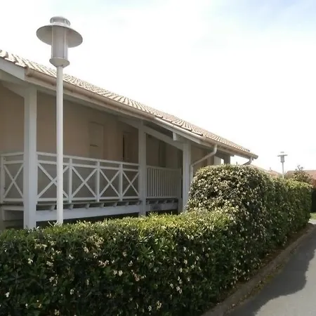 Lazuli1 103 Apartment