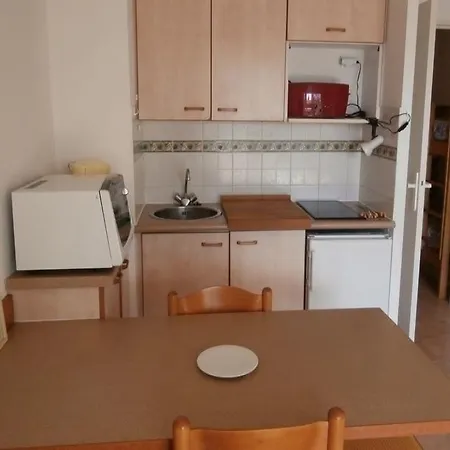 Lazuli1 103 Apartment